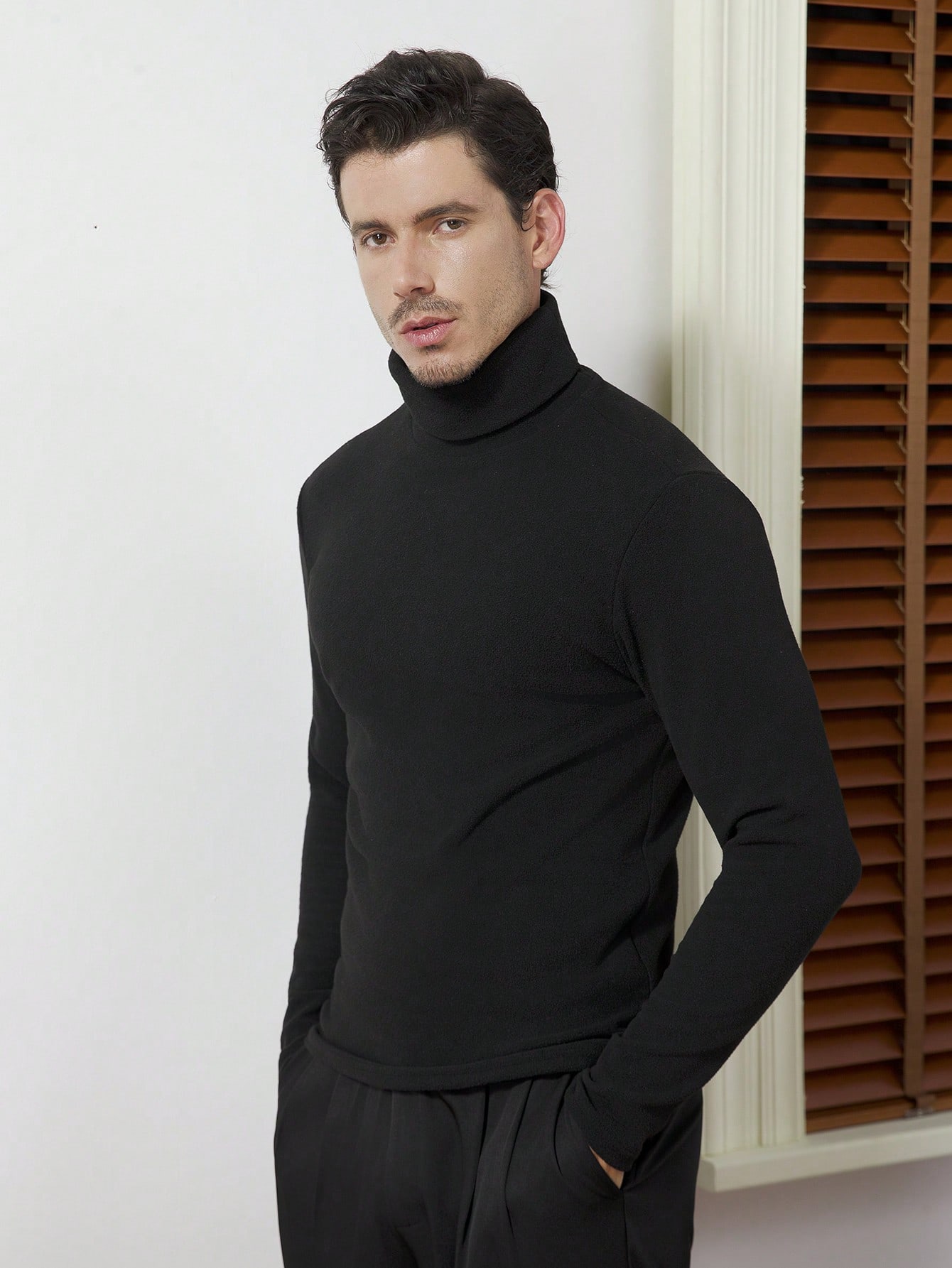 Men's Black High-Neck Long Sle – обзор и цена Base Layer Top